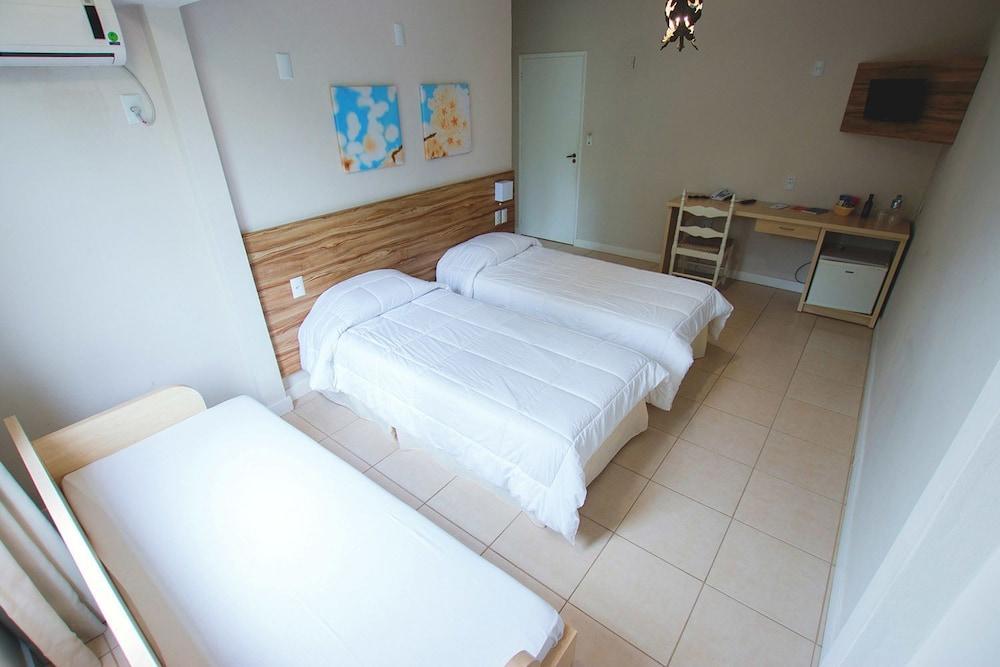 Hotel Sandrini Tubarao Exterior photo
